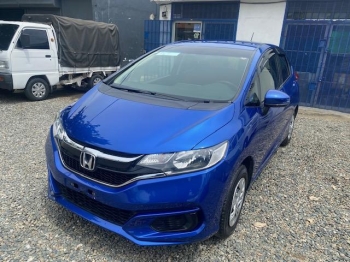 Vendo honda fit recien importado excelentes condiciones.