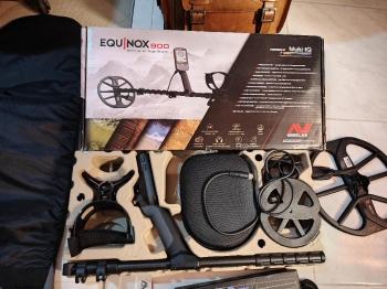 Vendo detector minelab equinox 900 nuevo con accesorios