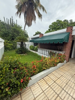 Casa en venta en el sector cansino