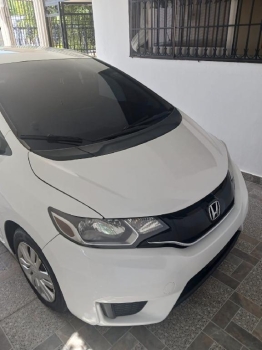 Vendo honda fit lx 2015 versión americana