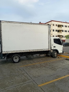 Mitsubishi fuso 2012 con traspaso incluido  en duarte