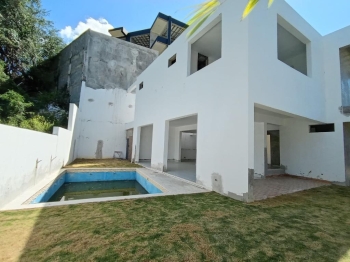 Vendo casa en altos de arroyo hondo iii