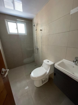 Apartamento de 3 habitaciones en venta en vista hermosa.