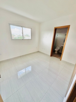 Apartamento de 3 habitaciones en venta en san isidro.