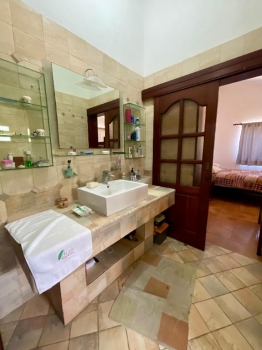 Villa de 4 habitaciones en venta en juan dolió.