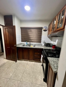 Apartamento en venta en la av. independencia.