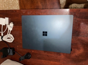 Vendo lapto  surface microsft como nueva