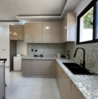 Villa en las garitas en sánchez samaná de tres habitaciones