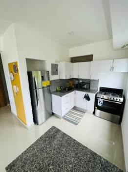 Apartamento amueblado en alquiler – urb. fernández / julieta morales s