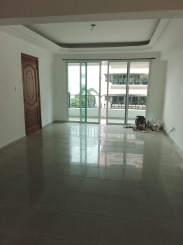 Apartamento en alquiler en el sector evaristo morales