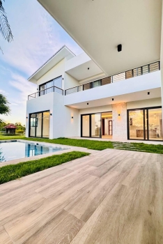 Vendo villa la cañada luxury 12 en la estancia