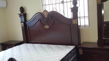 Juego de habitacion en caoba colchon incluido en samaná