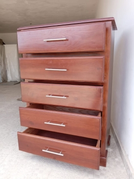 Gavetero grande en madera