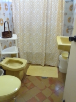 Alquilo habitacion amueblada