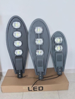 Lámpara led tipo cobra