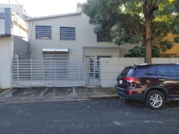 Casa de 2 niveles en miraflores