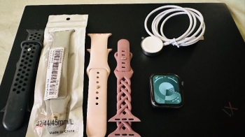 Apple watch serie 5 44mm punto rojo