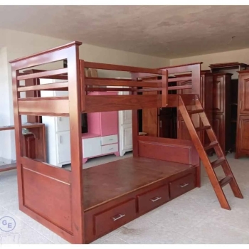 Camarote infantil en madera con escalera