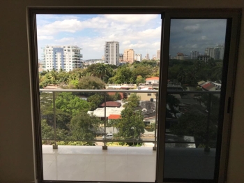 Apartamento de dos hab en la esperilla con balcon