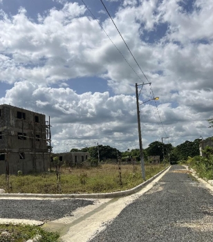Solar residencial de 135 metros con titulo definitivo