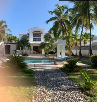 Villa en venta en palmar de ocoa primera linea de playa