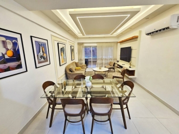 Apartamento con terraza privada bella vista norte.