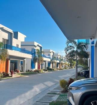 ???? en renta – casa sola amueblada con piscina