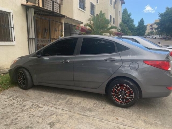 Vendo hyundai accent 2017