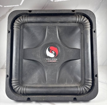 Vendo par de kicker de 12 l5. comando pioner clarion