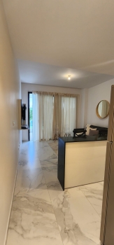 Venta de apartamento vacio o amueblado de 1 hab. en cana bay punta can