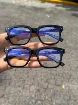 Nuestros lentes con filtro anti luz azul son ideales para cuidar tus o