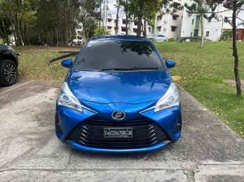 Toyota vitz 2018  65.300 kilómetros  monto rd 730.000    seguro full i