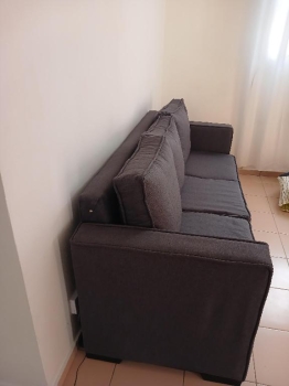 Vendo sofá de 3 plazas color gris en santo domingo este