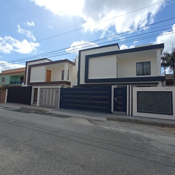 Casa en venta en prado oriental santo domingo este