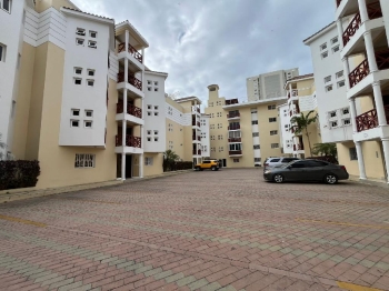 Apartamento primer nivel en juan dolio de dos habitaciones