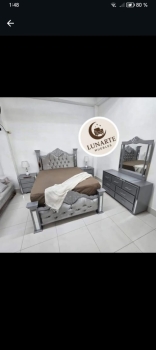 Juego de habitaciÓn columna superior  en santo domingo dn