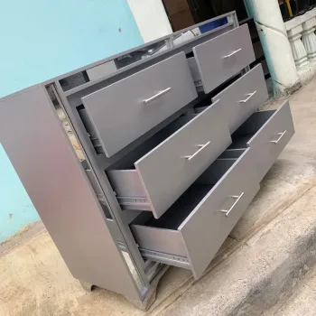Gavetero gris moderno
