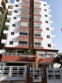 Apartamento de 3 habitaciones y estudio en bella vista