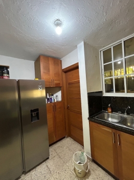 Apartamento en venta en evaristo morales  primer nivel