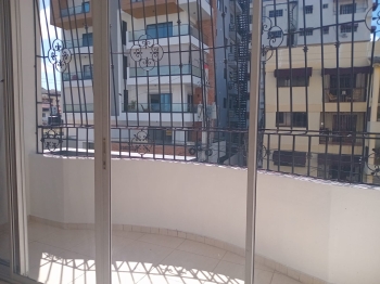 Se alquila apartamento en  torre terra nova núñez de cáceres esquina r