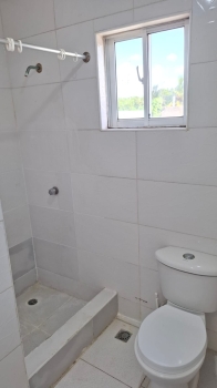 Alquilo apto. de 2 habitaciones por la ave. ecologica