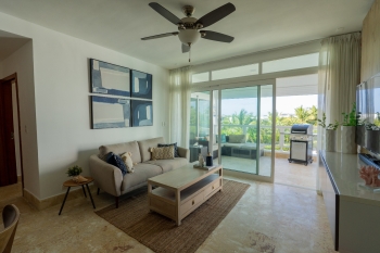 Vendo hermoso apartamento en primera línea de playa en playa nueva rom