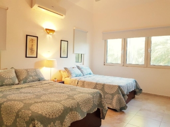 Espectacular villa de 1 nivel en metro country club con vista al campo