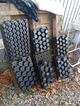 Bandejas multi-tarros para jardineria 25 unidades