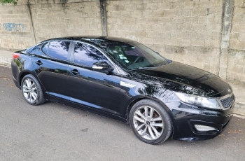 Kia k5 color negro 2013