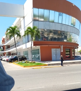 Commercial space for lease at plaza metropolitana