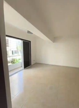 Amplio apartamento en venta en evaristo morales  132 m  us225000