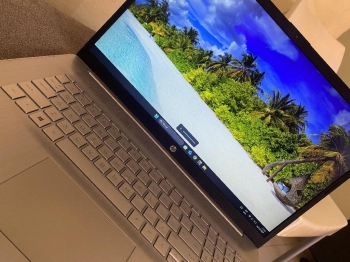 Hp en perfectas condiciones con detalles por fuera negociable