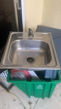 Fregadero con todo y su llave de venta para rapido ahora mismo