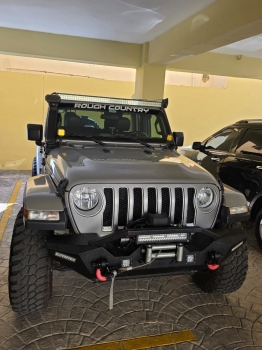 Jeep wrangler sahara 4wd 19